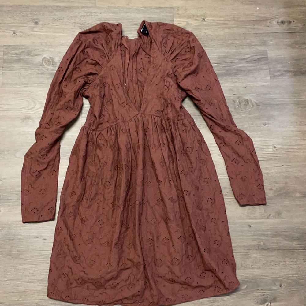 Dark brown puff sleeves lace dress (size 6)